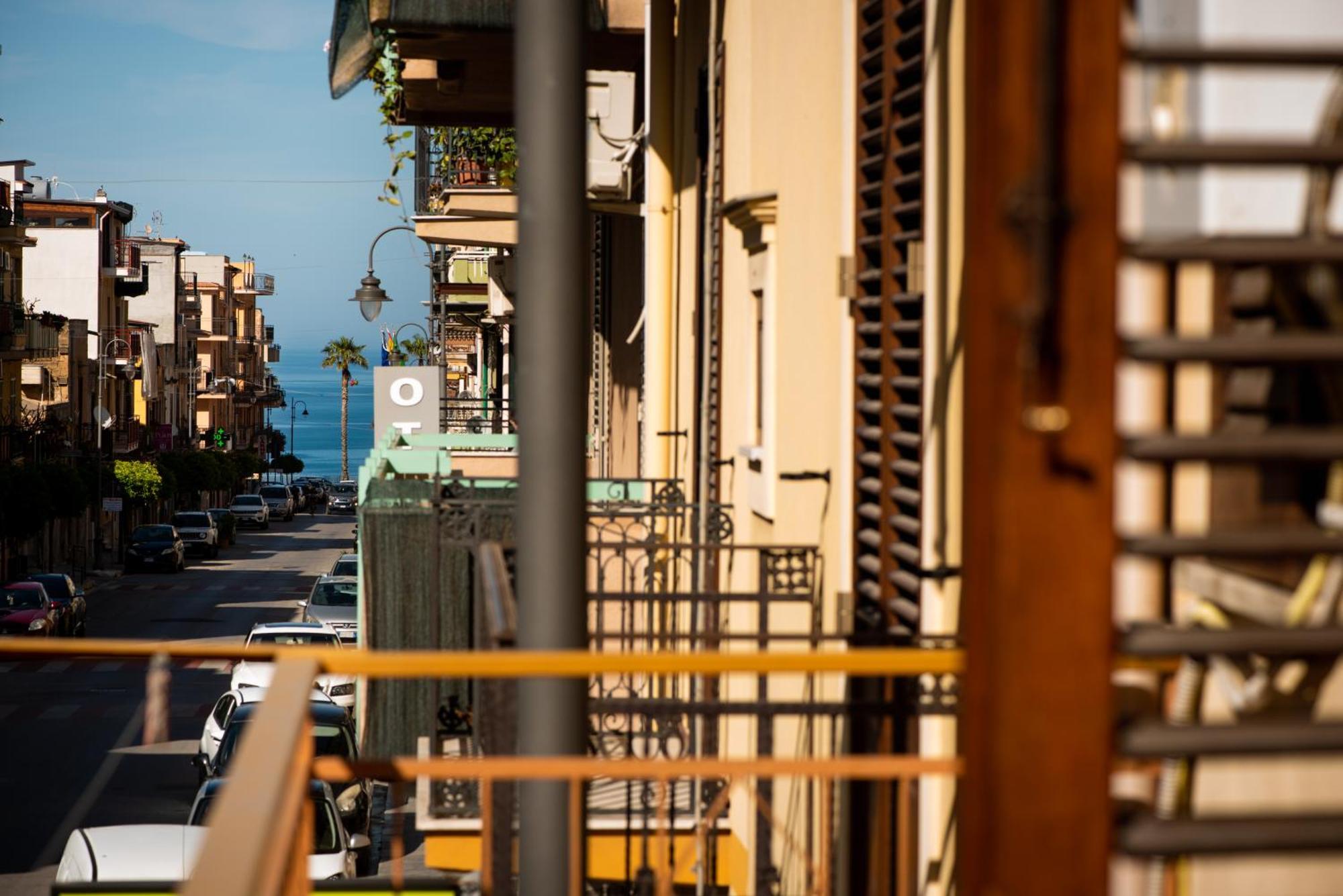 Suitesicily Rooms Palermo アルタヴィッラ・ミリーチア エクステリア 写真